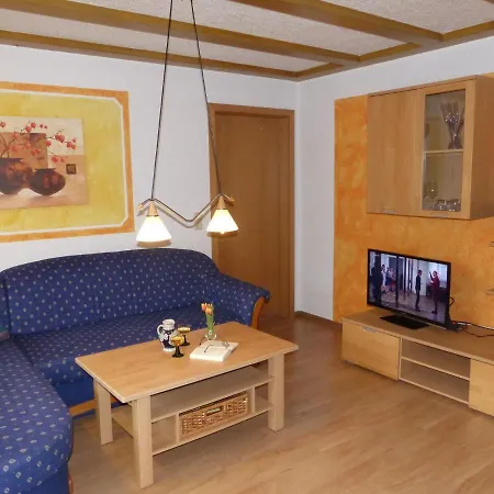 Ferienwohnung Im Haus Silvia Fröhnd